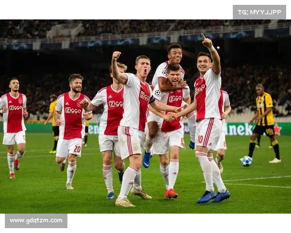 埃因霍温青年与阿贾克斯青年队的异同分析及发展潜力对比