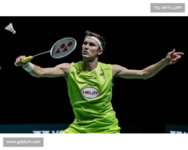 安赛龙在新加坡公开赛上精彩反手抽球得分展现顶级技术实力